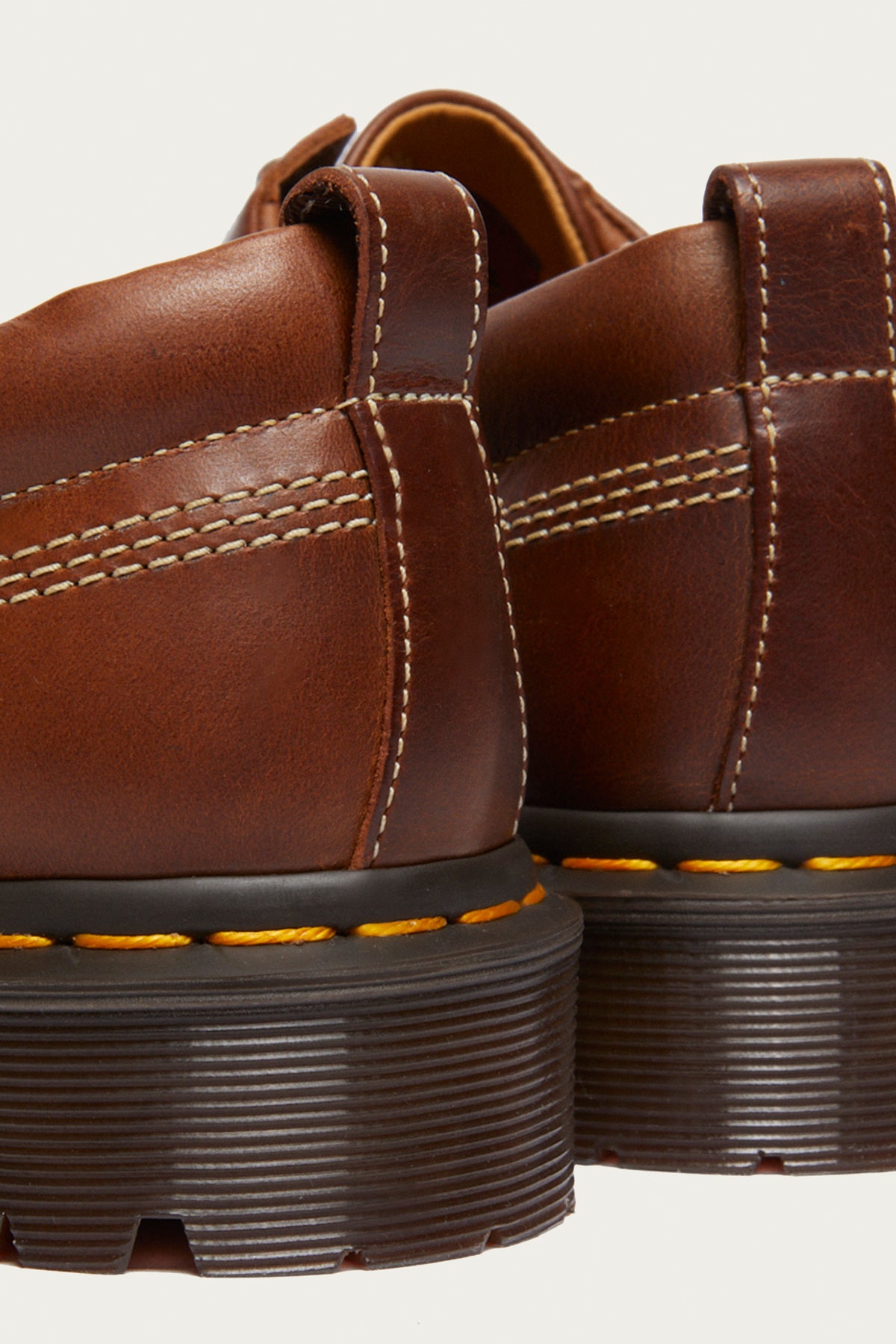 Dr. Martens - Lowell - Orleans Butterscotch - Canoe Club