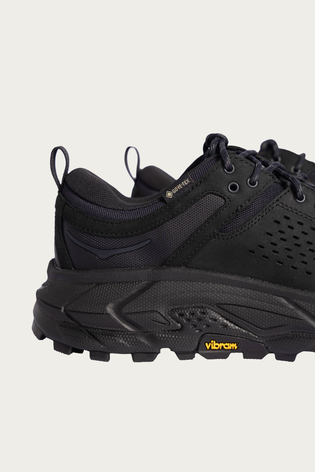 HOKA - Tor Ultra Lo - Black/Black - Canoe Club