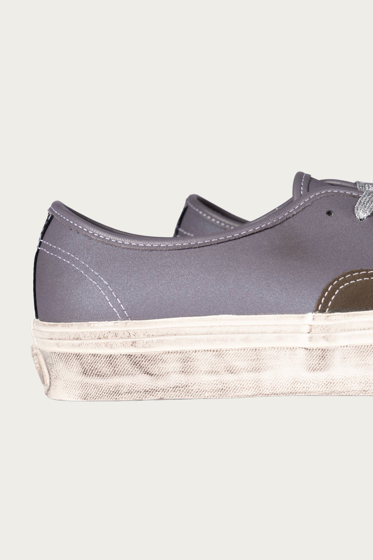 Vans - LX Authentic 44 - Aged Coal/Steel - Canoe Club